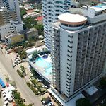 Oceanfront Apartment In Cartagena